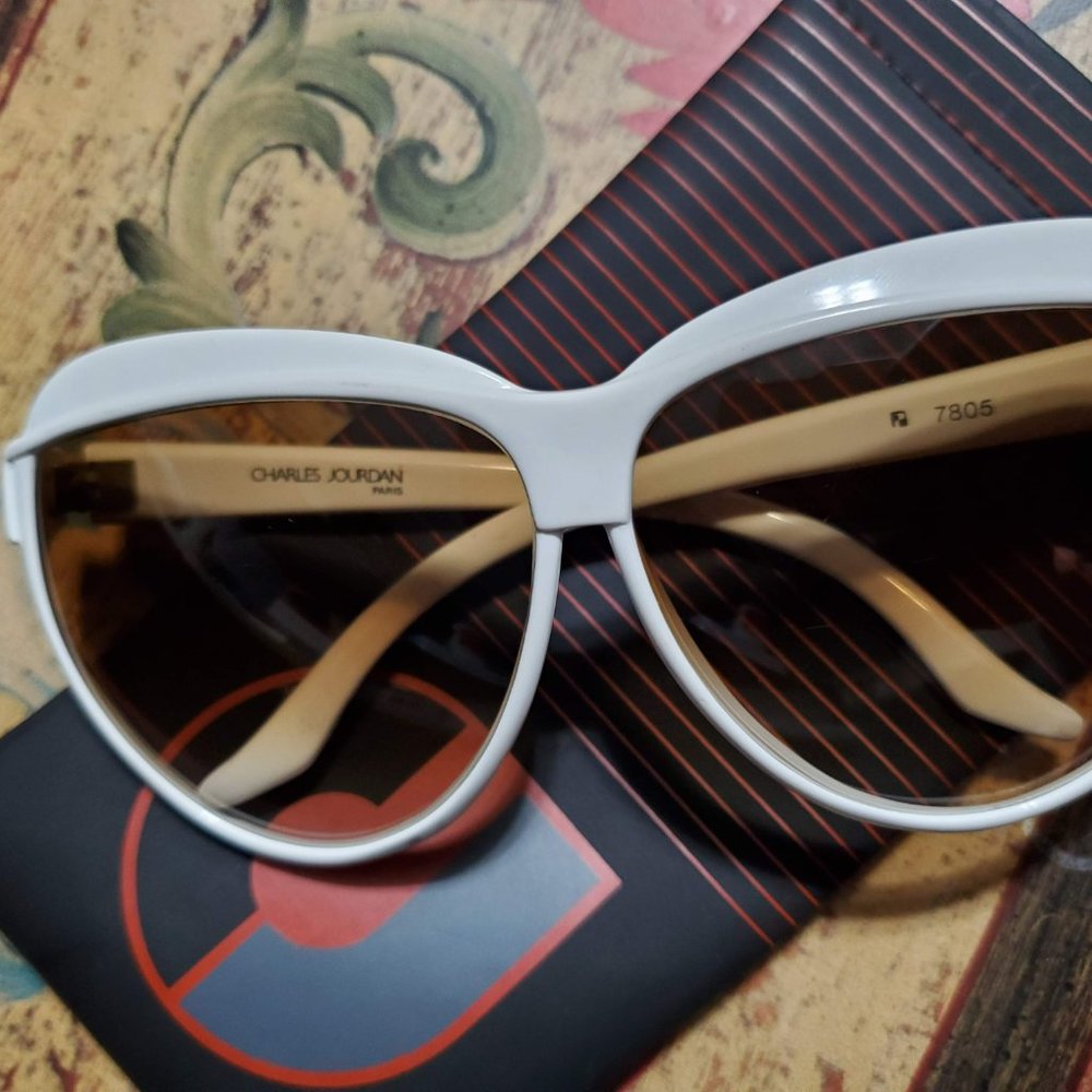 Vintage White 70's oversized sunglasses